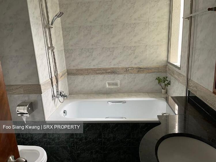 The Florida (D19), Condominium #446029401